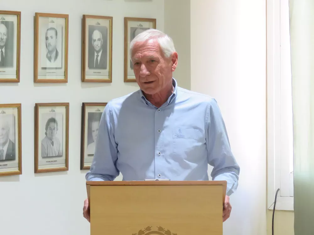 _21_max-5-camo-wallpaper_Camo-Patterns-Realtree-Camo