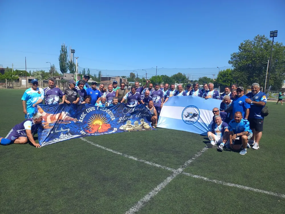 f8da42e5-f006-4e7d-b330-d0ba861e85f3