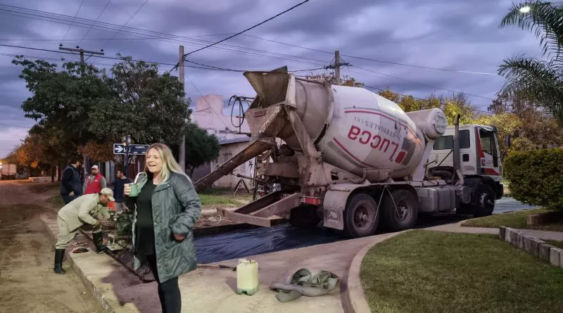 1t1bxm43v4e3_2XzUpkzrAkWWWcCmU68eEI_carne-con-verduras-asadas_landscapeThumbnail_es